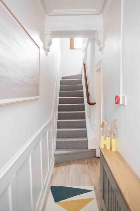 Charming 3 Bedroom Belfast Townhouse المظهر الخارجي الصورة